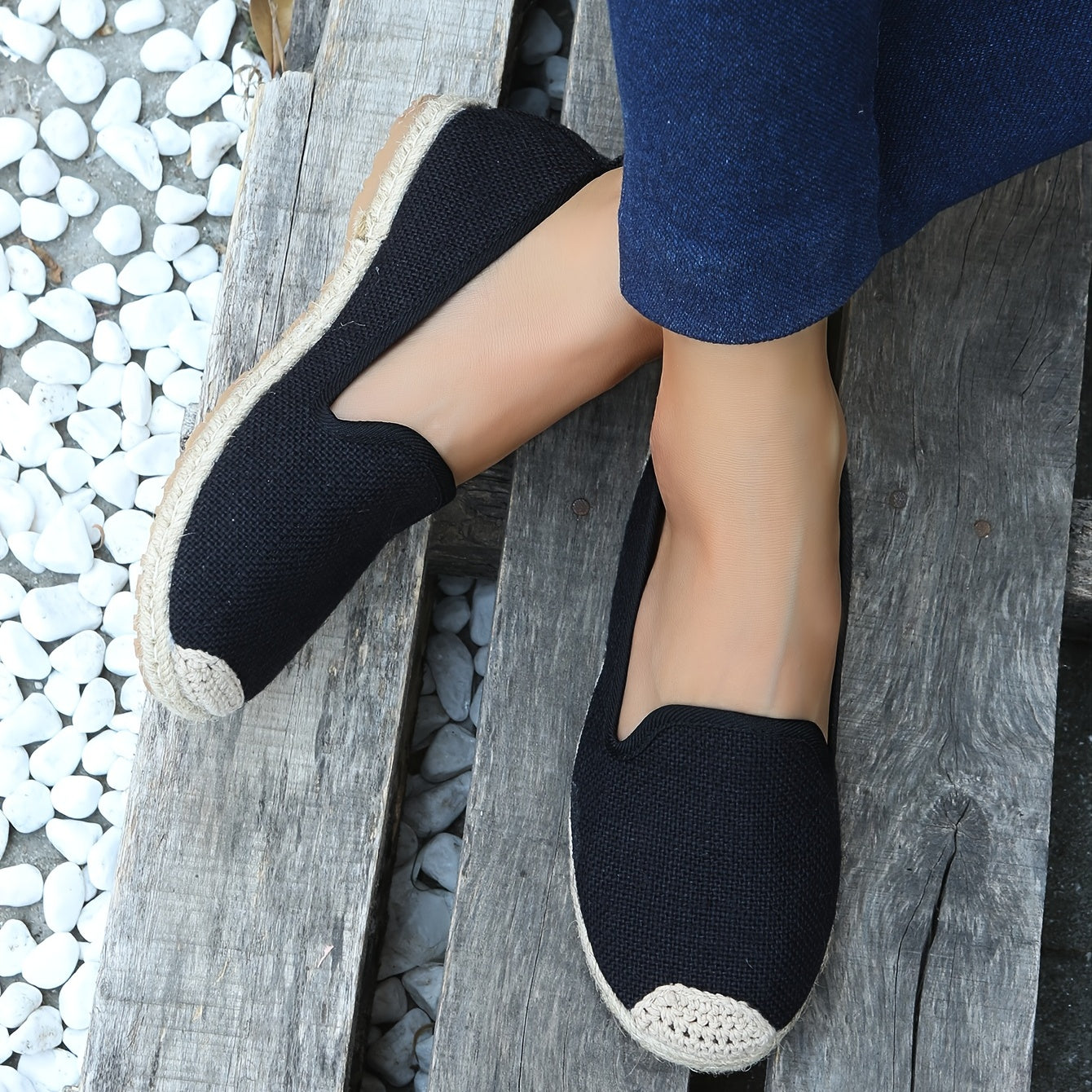 Breathable Flat Slip-On Casual Sneakers Women's Walking Shoes