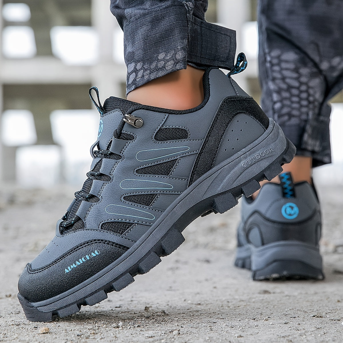 Men's Low Top Hiking Boots Non Slip Lace Up Shoes
