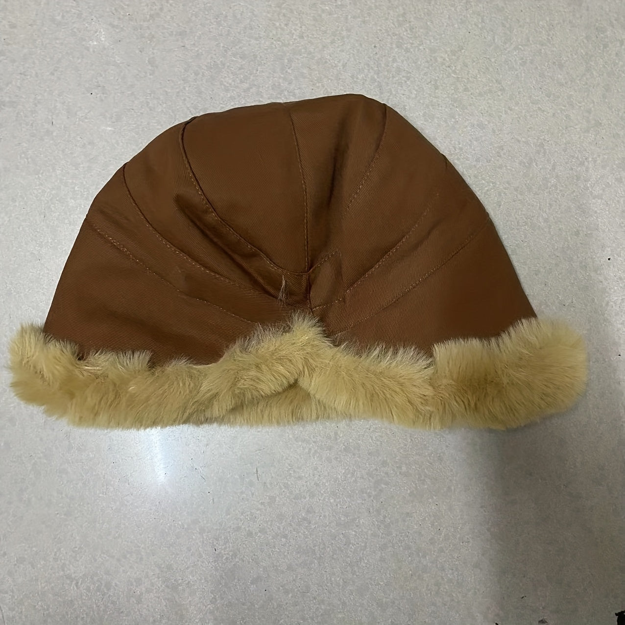 Cozy Fur Bucket Hat for Winter Fishing