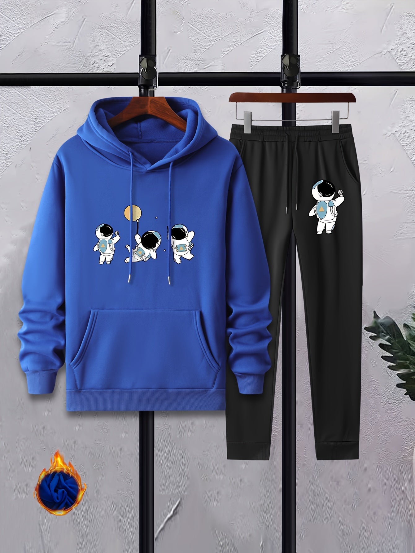Men's Astronaut Print 2Pcs Outfits: Crew Neck T Shirt & Hooded Sweatshirt Set