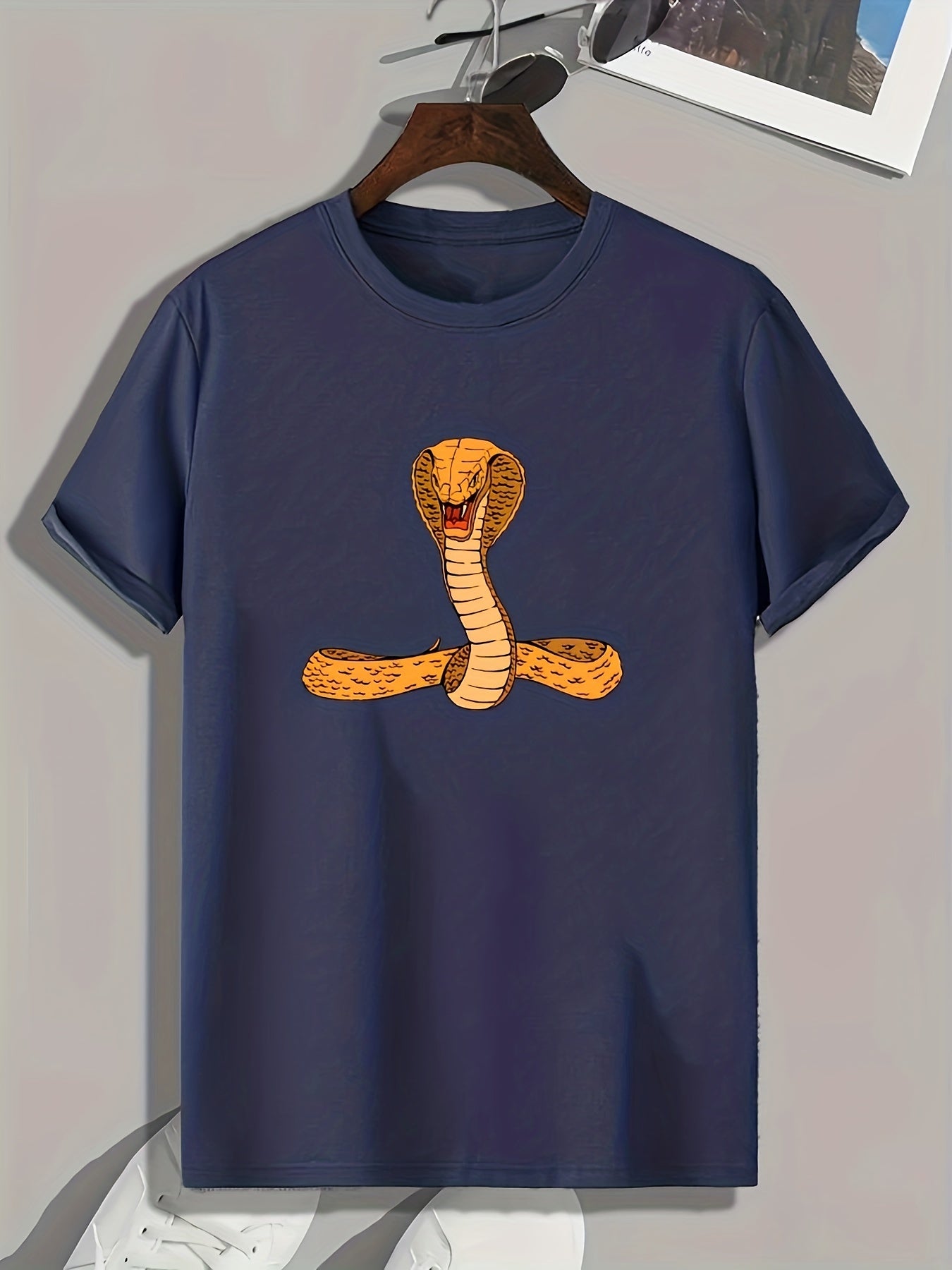 Snake Pattern Print Men's Sports Tee Shirt for Fitness Activities