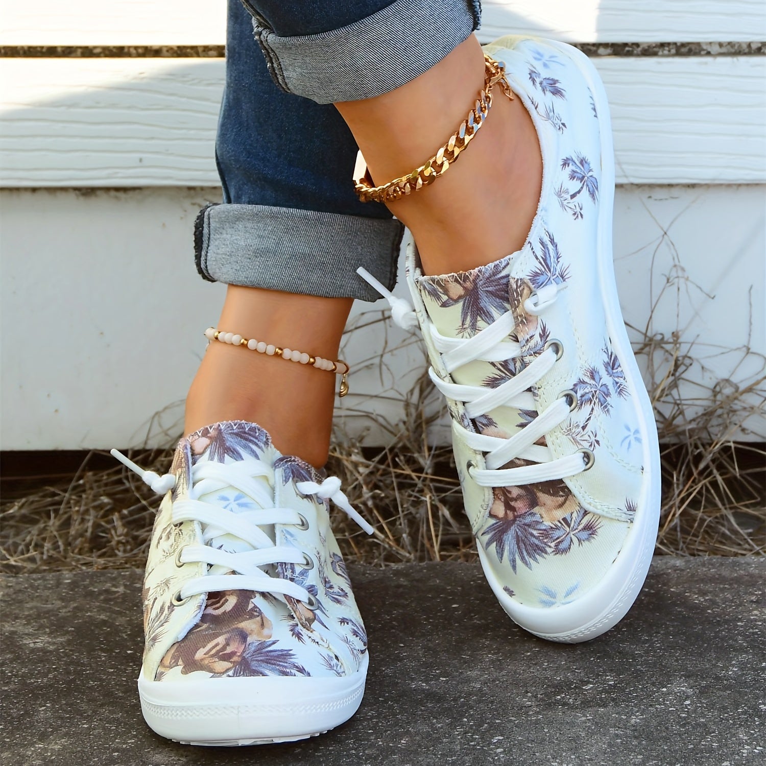 Coconut Tree Print Canvas Shoes Low Top Lace Up Round Toe Casual Shoes