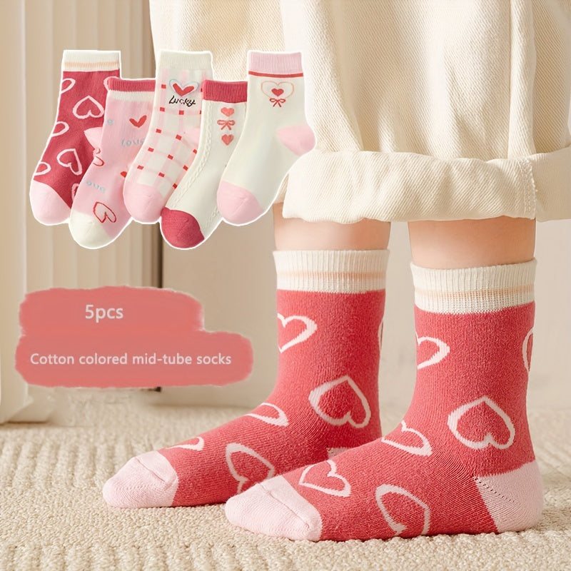 Girl's Cartoon Love Heart Pattern Knitted Socks - Comfy Crew Socks