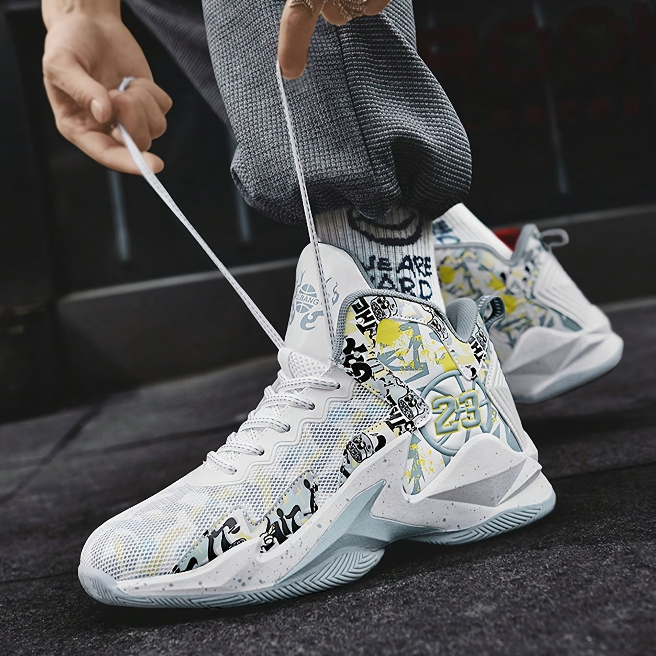 Men's Basketball Shoes Comfy Non Slip Sneakers