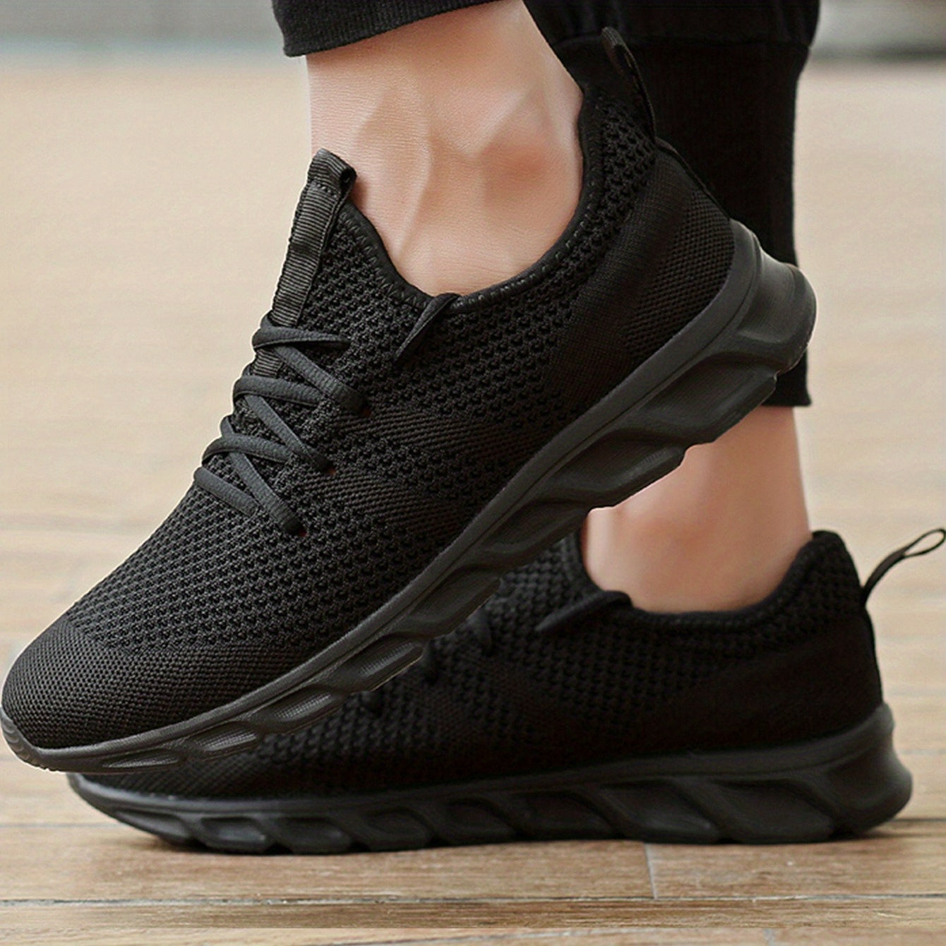 Men's Lightweight Running Shoes