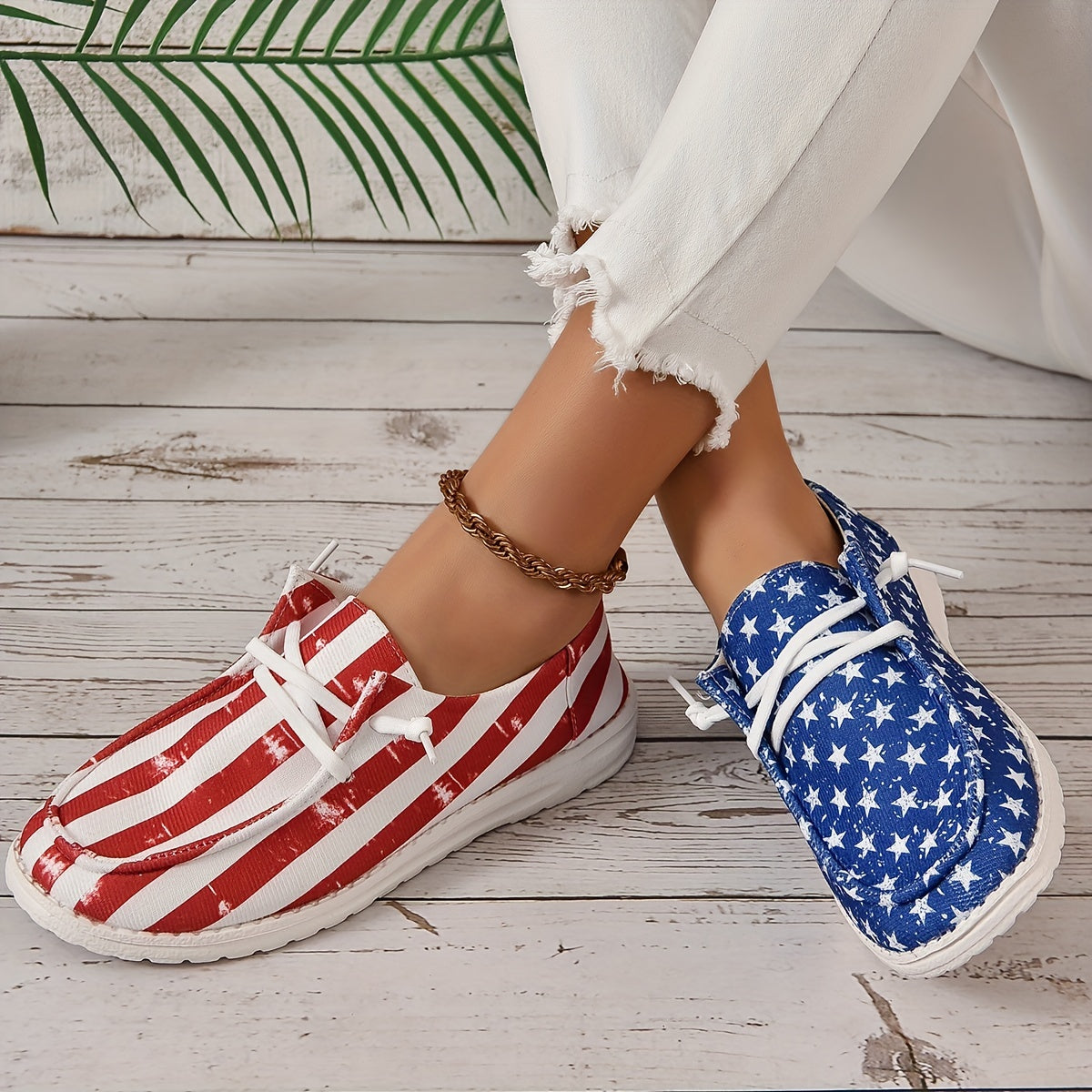 Women's Star & Striped Print Canvas Shoes Casual Lace Up Outdoor Shoes