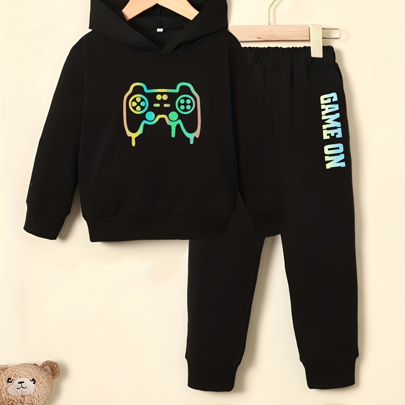 Gamepad Pattern Boy's 2pcs Hoodie & GAME ON Print Sweatpants Set
