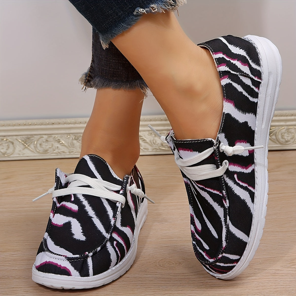 Women's Printed Canvas Shoes Lace Up Loafers Casual Walking Flats