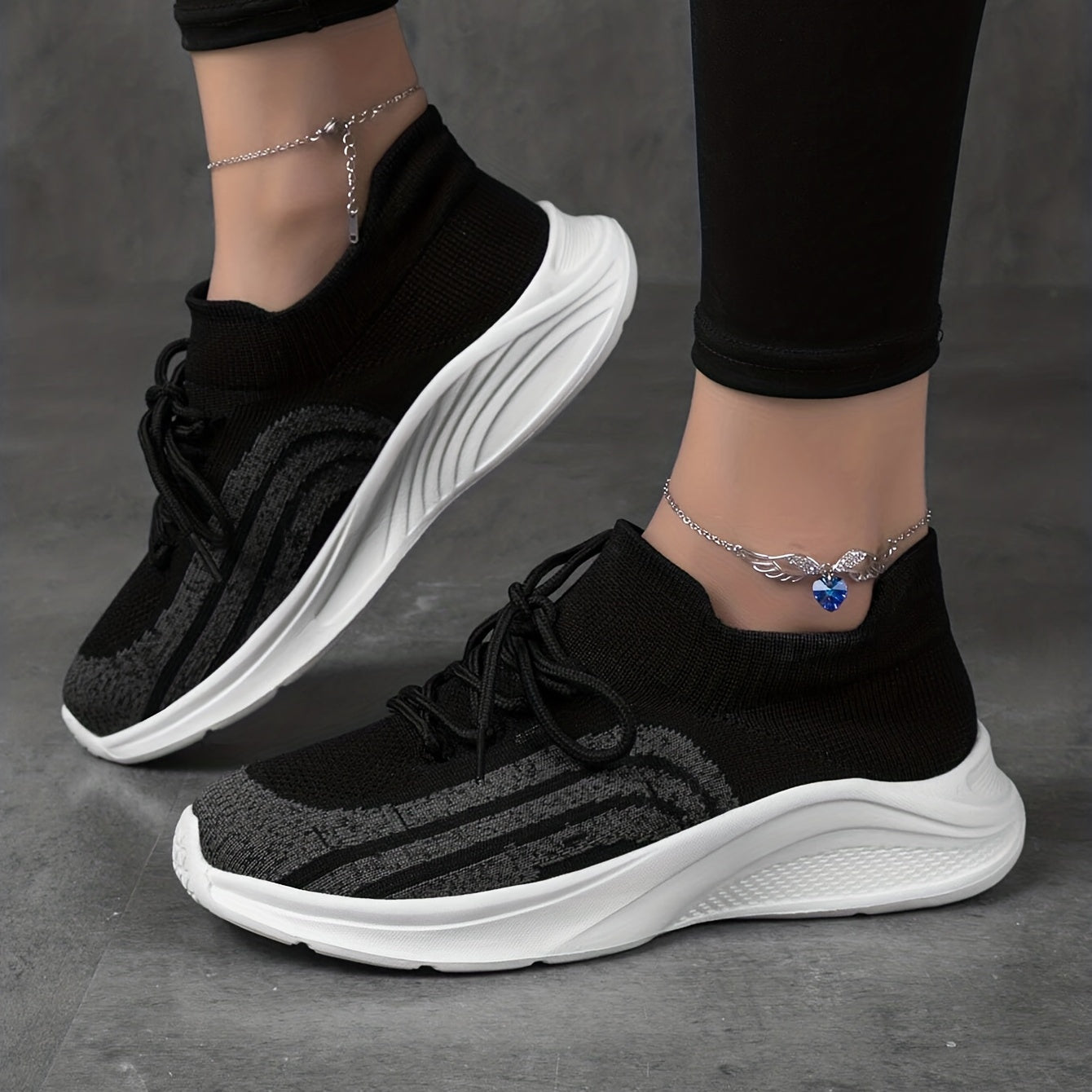 Women's Knitted Running Shoes Breathable Low Top Non Slip Casual Sneakers