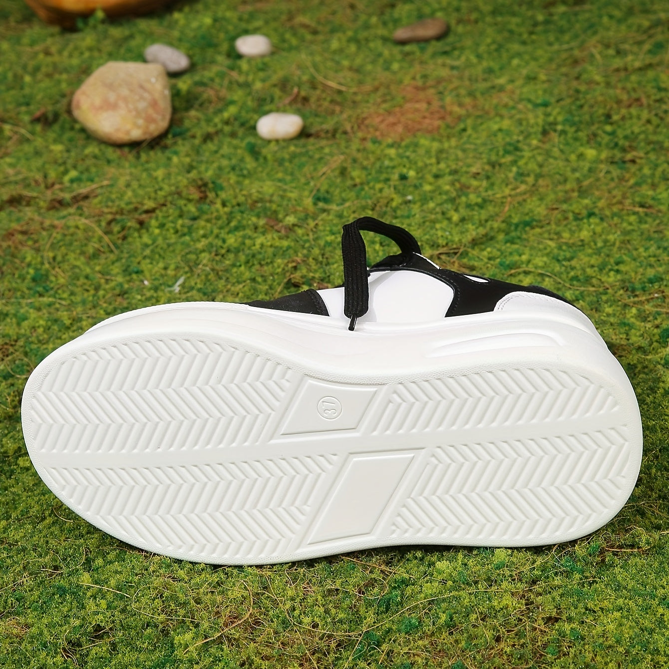 Women's Thick Bottom Soft Outdoor Sports Shoes