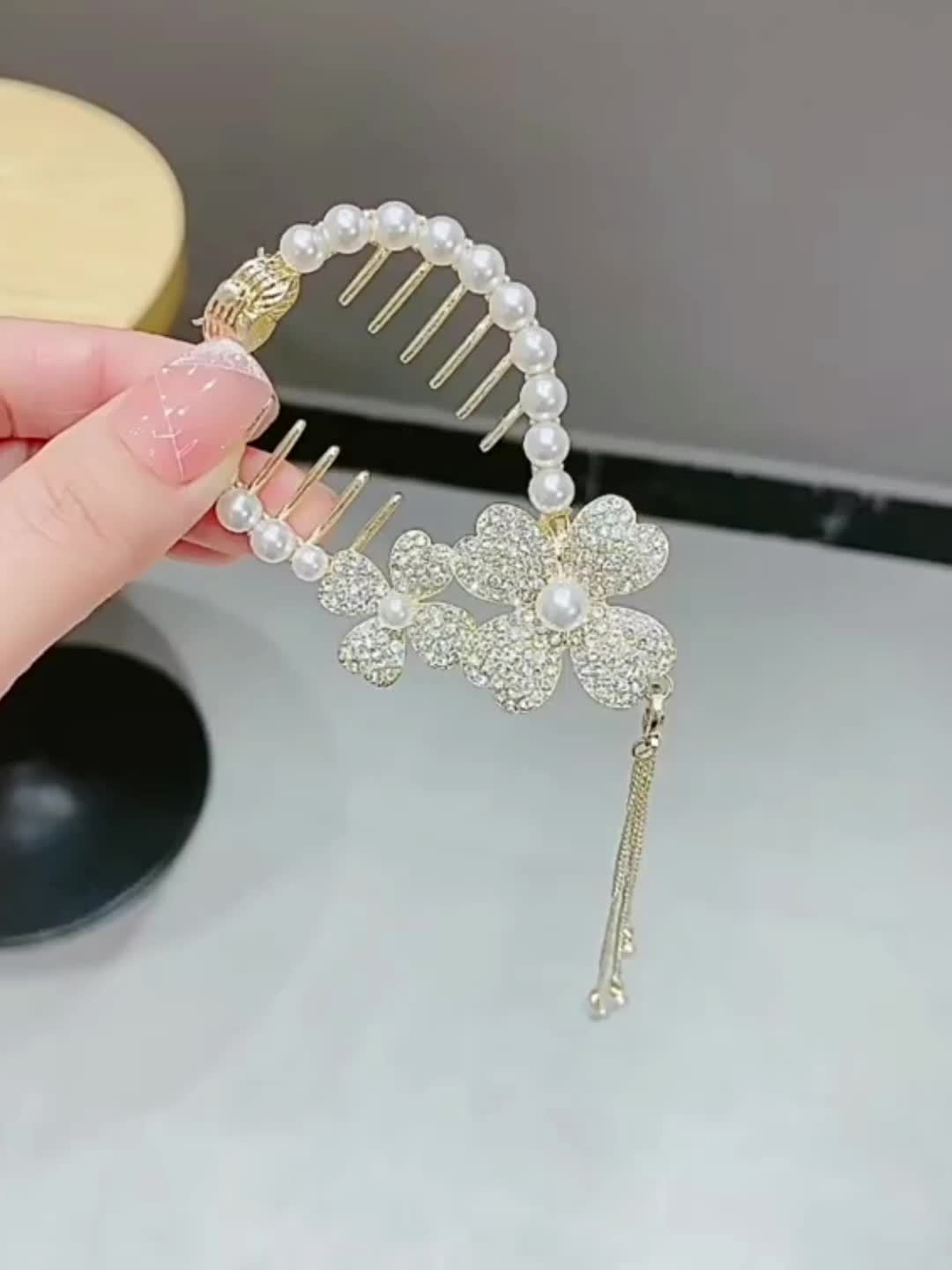 Flower Rhinestones & Faux Pearls Hair Clip Women Girls