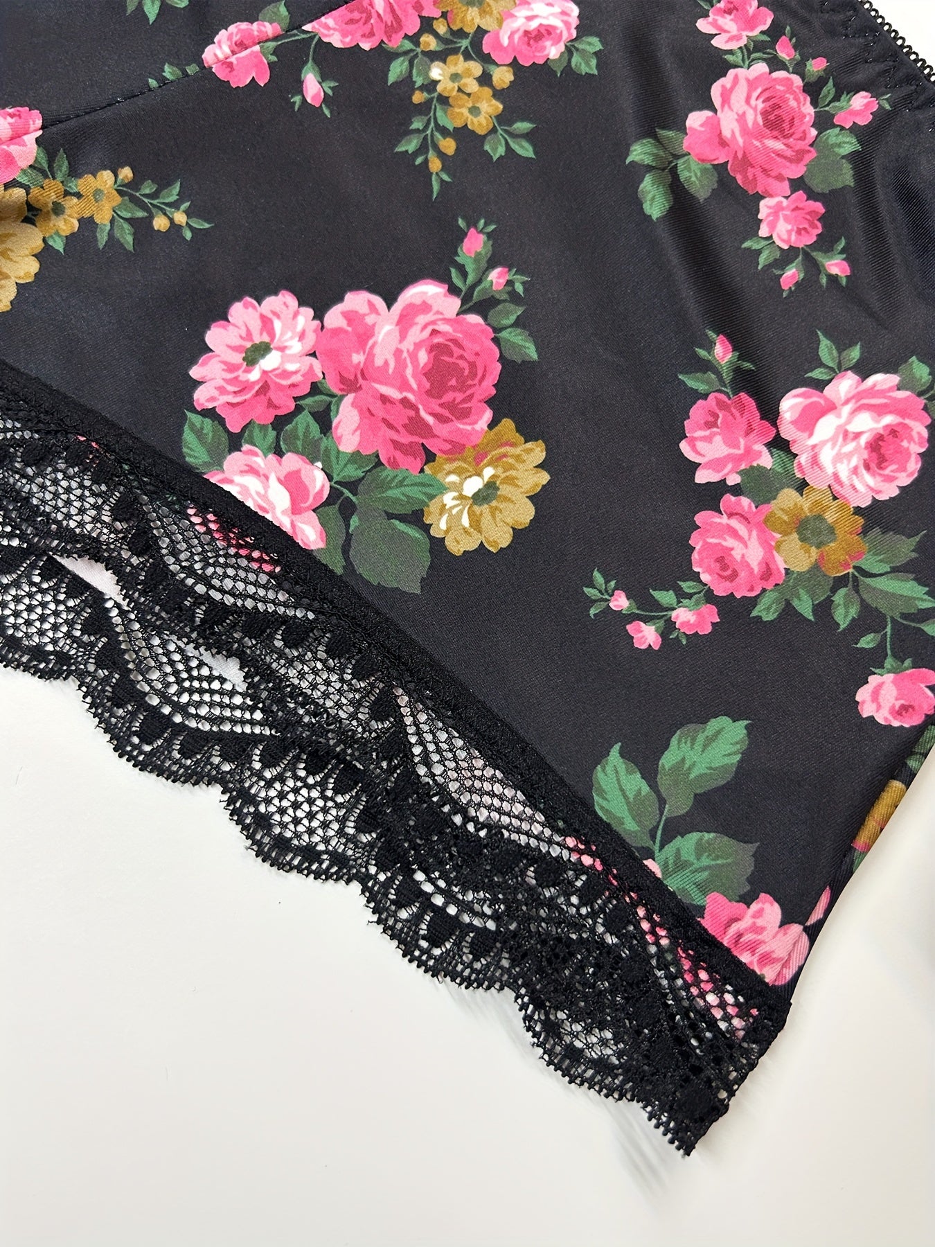 Floral Print Pajama Set Deep V Crop Cami Top & Lace Trim Shorts