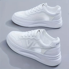 Women's Breathable Mesh Skate Shoes Casual Lace Up Outdoor Shoes