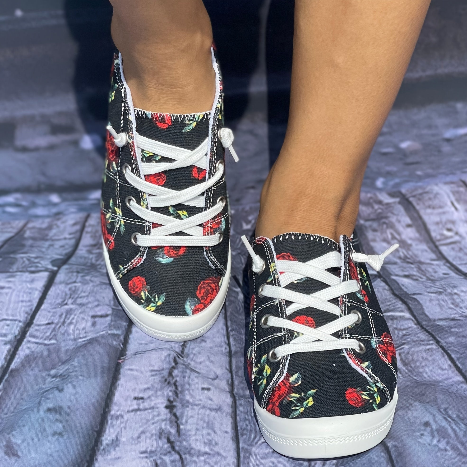 Red Rose Skateboard Shoes for Women Lightweight Casual Slip On Shoes
