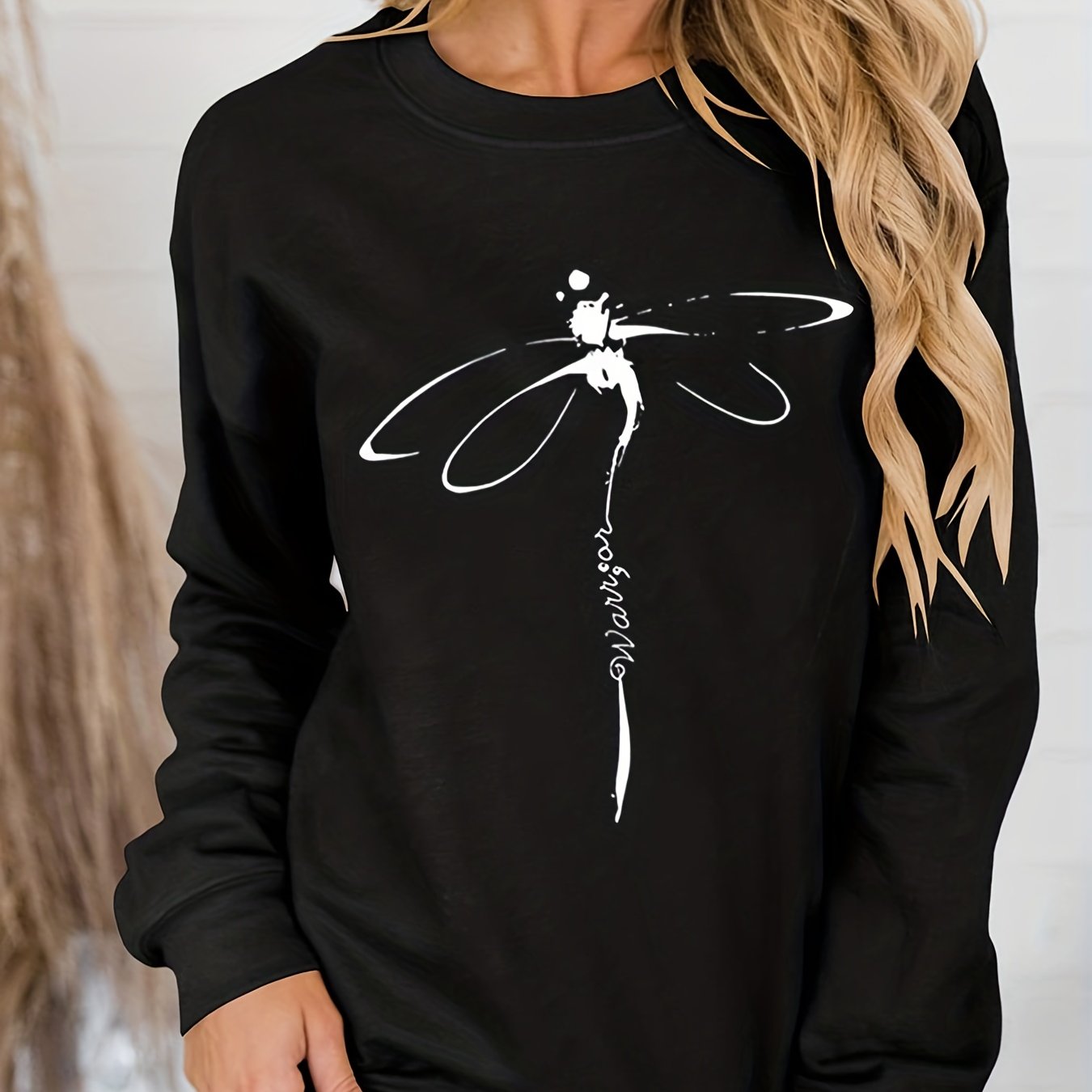 Dragonfly Print Pullover Sweatshirt Crew Neck for Fall & Winter