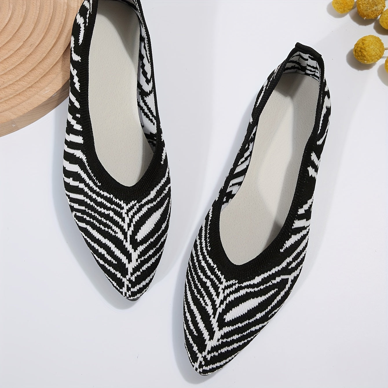 Knitted Pointed Flat Shoes Soft Sole Breathable Ballet Flats