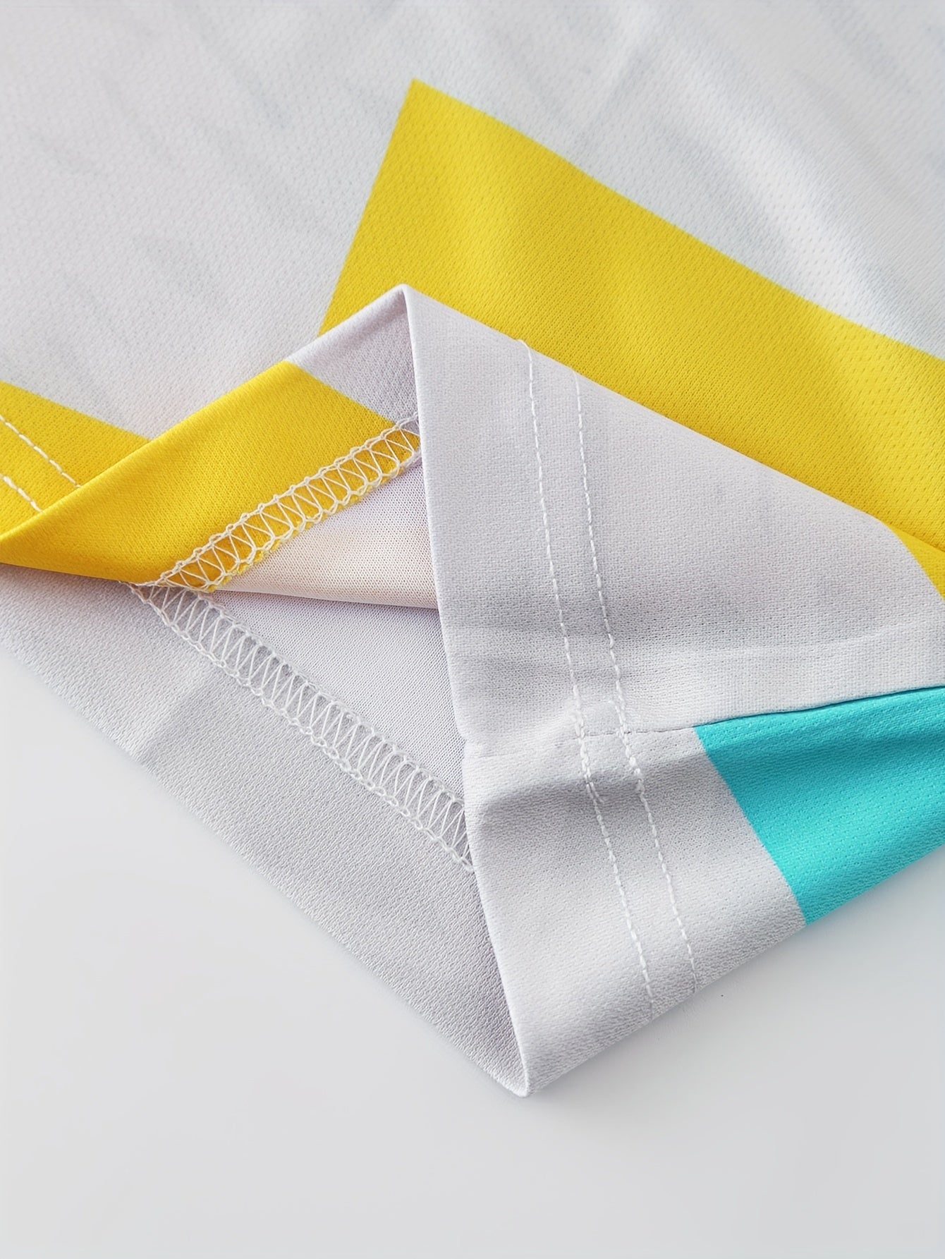 Men's Geometry Print Football Jersey Short Sleeve Soccer Club Uniform
