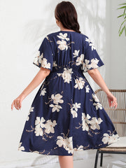 Women's Plus Floral Print Short Sleeve Midi Dress