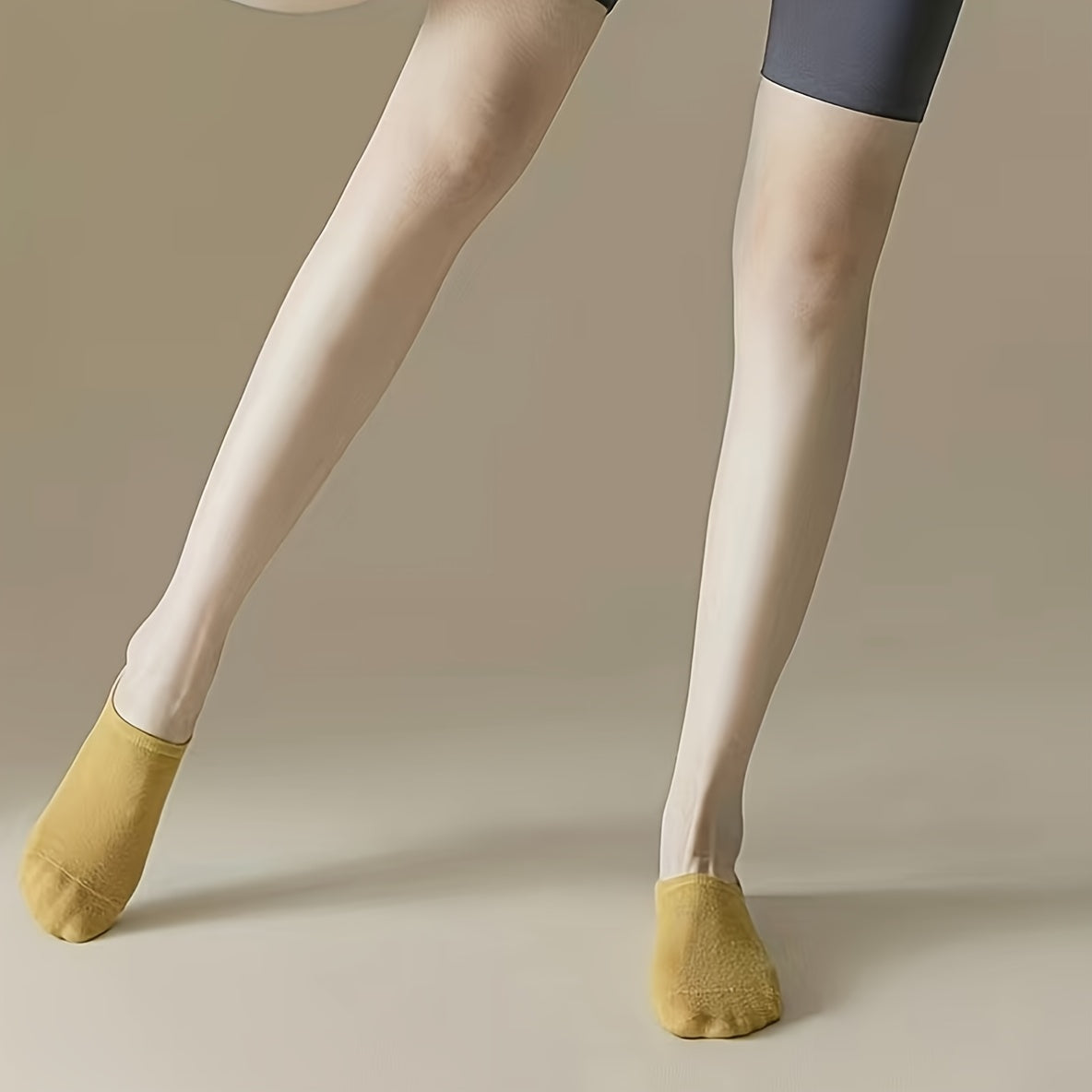 Non Slip Yoga Socks for Men Women Thin High Sock