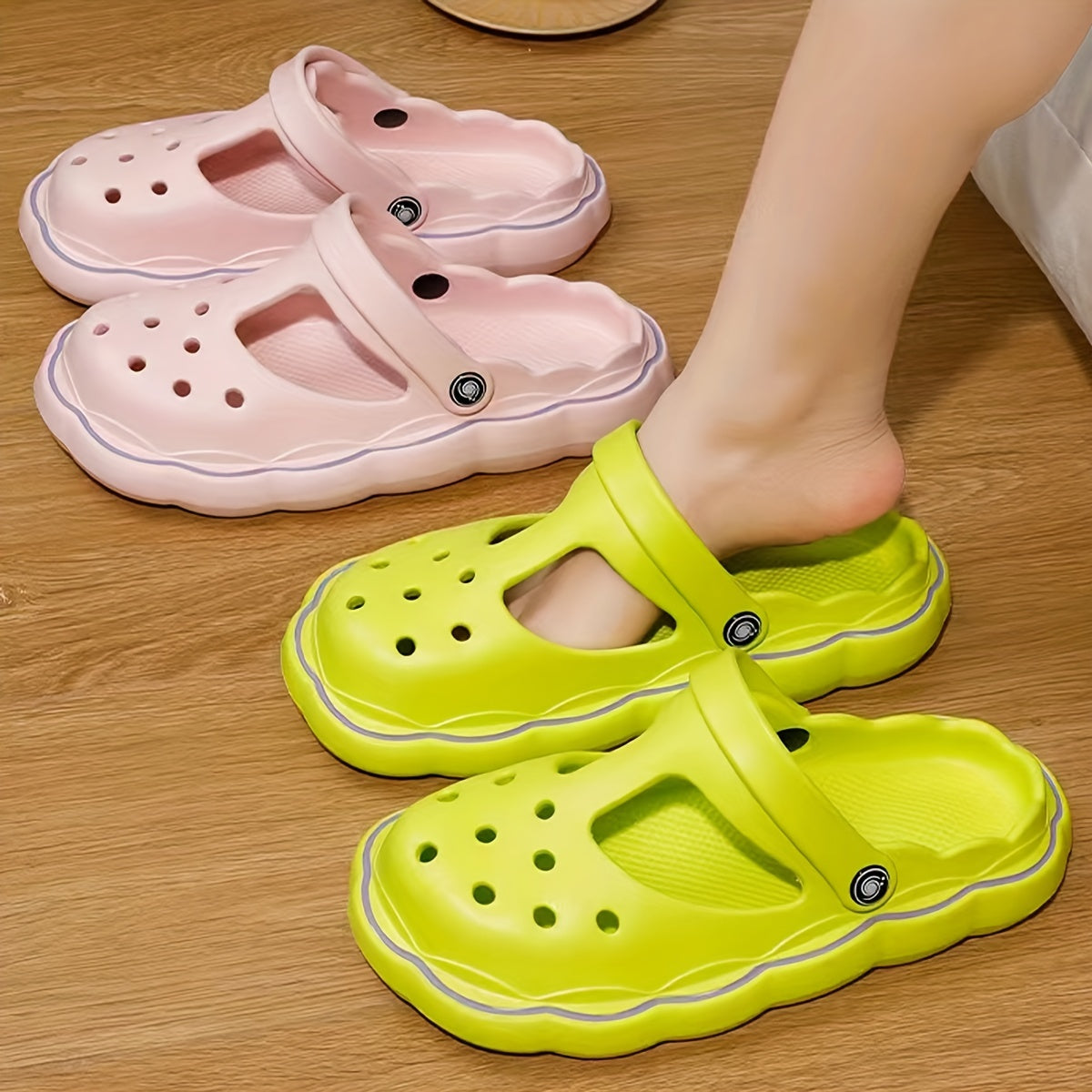 Women's Closed Toe Platform Clogs T-Strap Slide Sandals