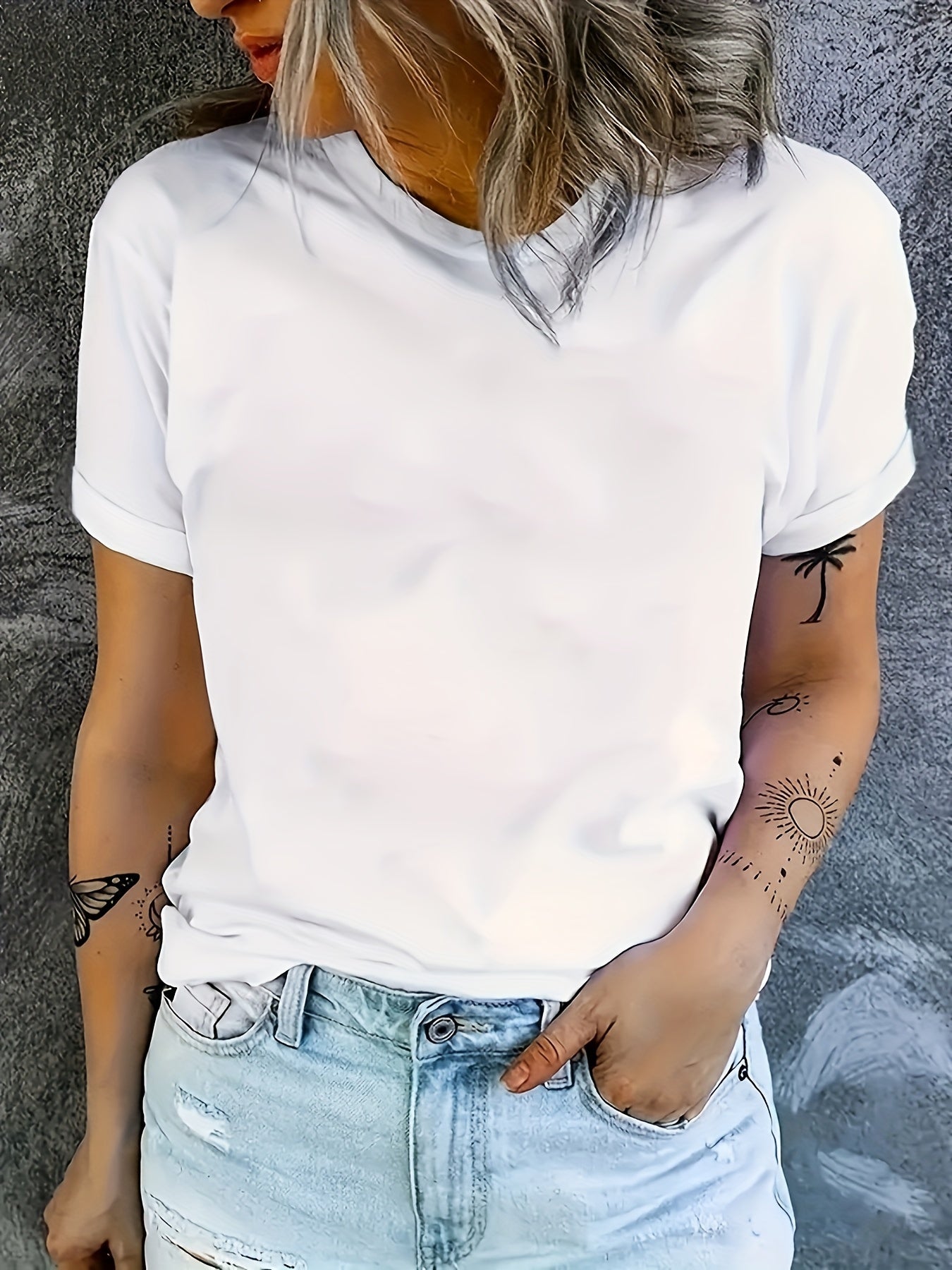 Solid Crew Neck Sports Tee Loose Fit Casual T-shirt