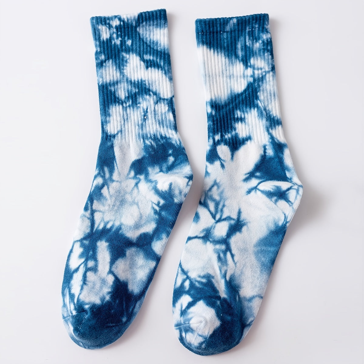 Tie Dye Print Casual Cotton Mid Tube Socks Women's Skateboard Socks