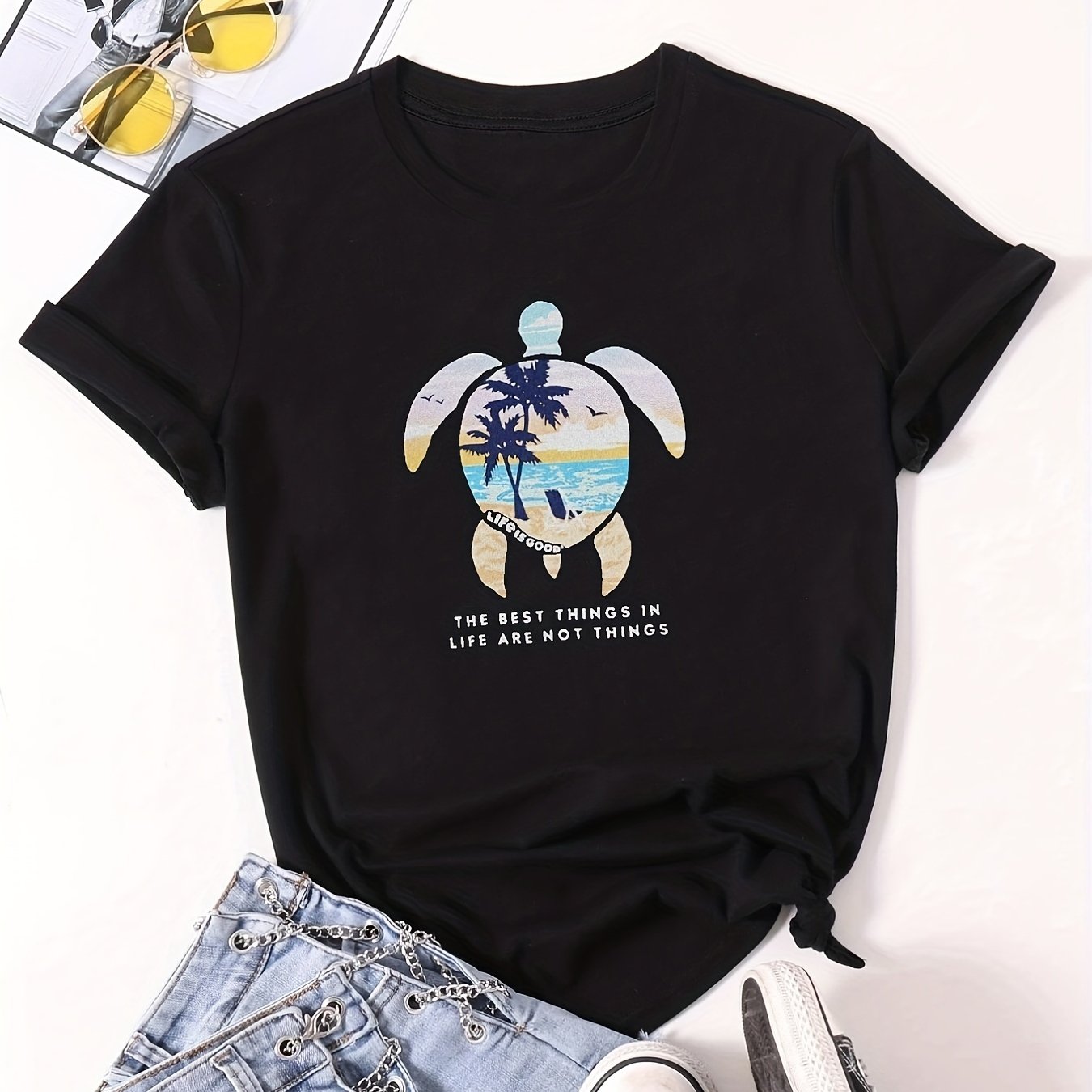Sea Turtle & Seaside Women's Graphic T-shirt