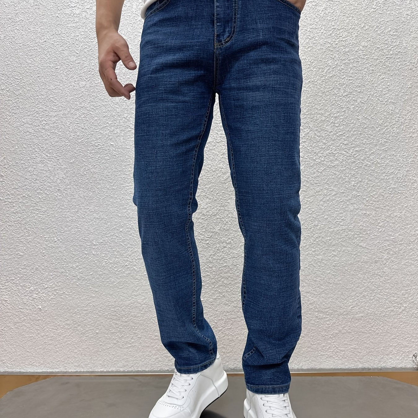 Men's Stretch Straight Leg Jeans