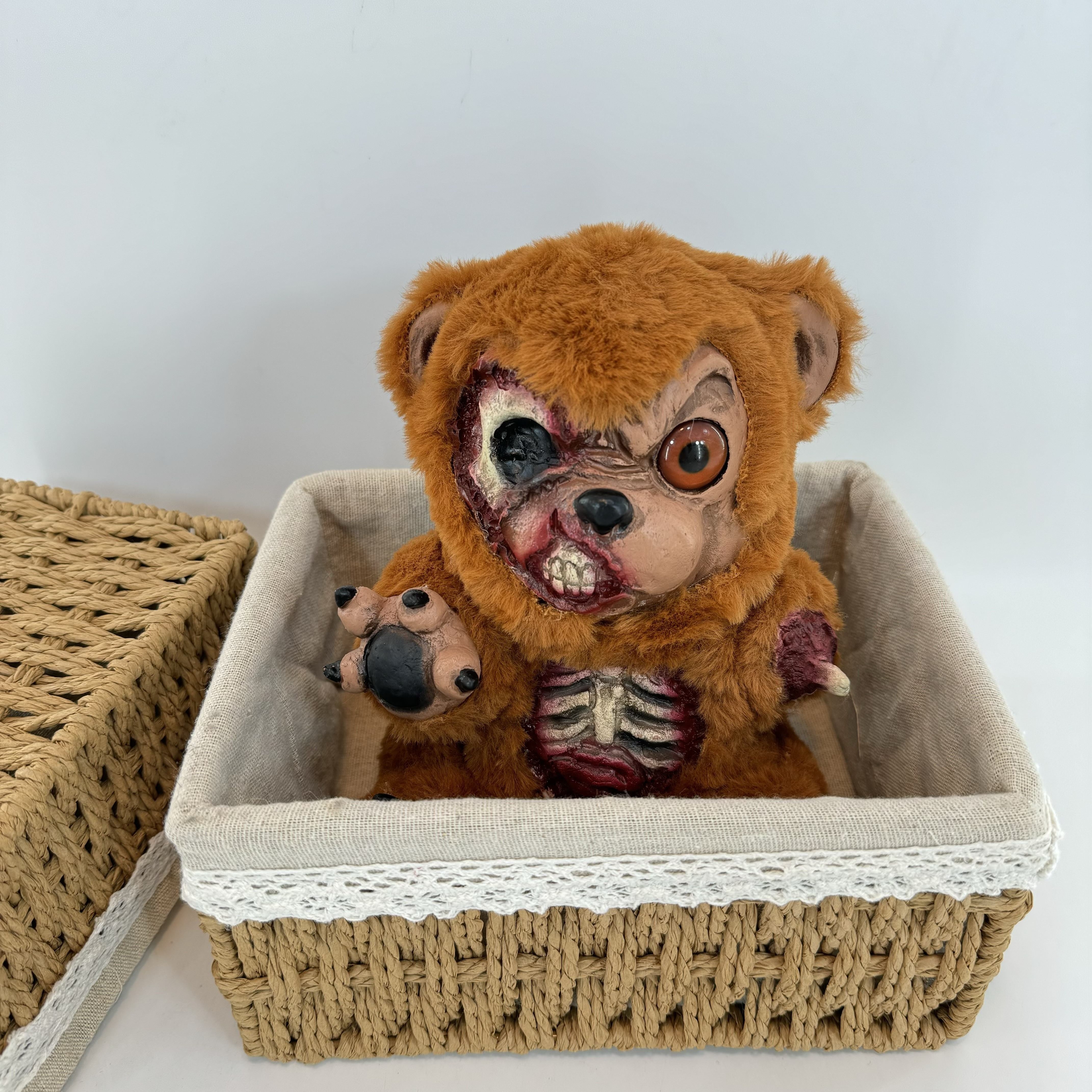 PC Realistic Bloody Animal Prop Halloween Decoration
