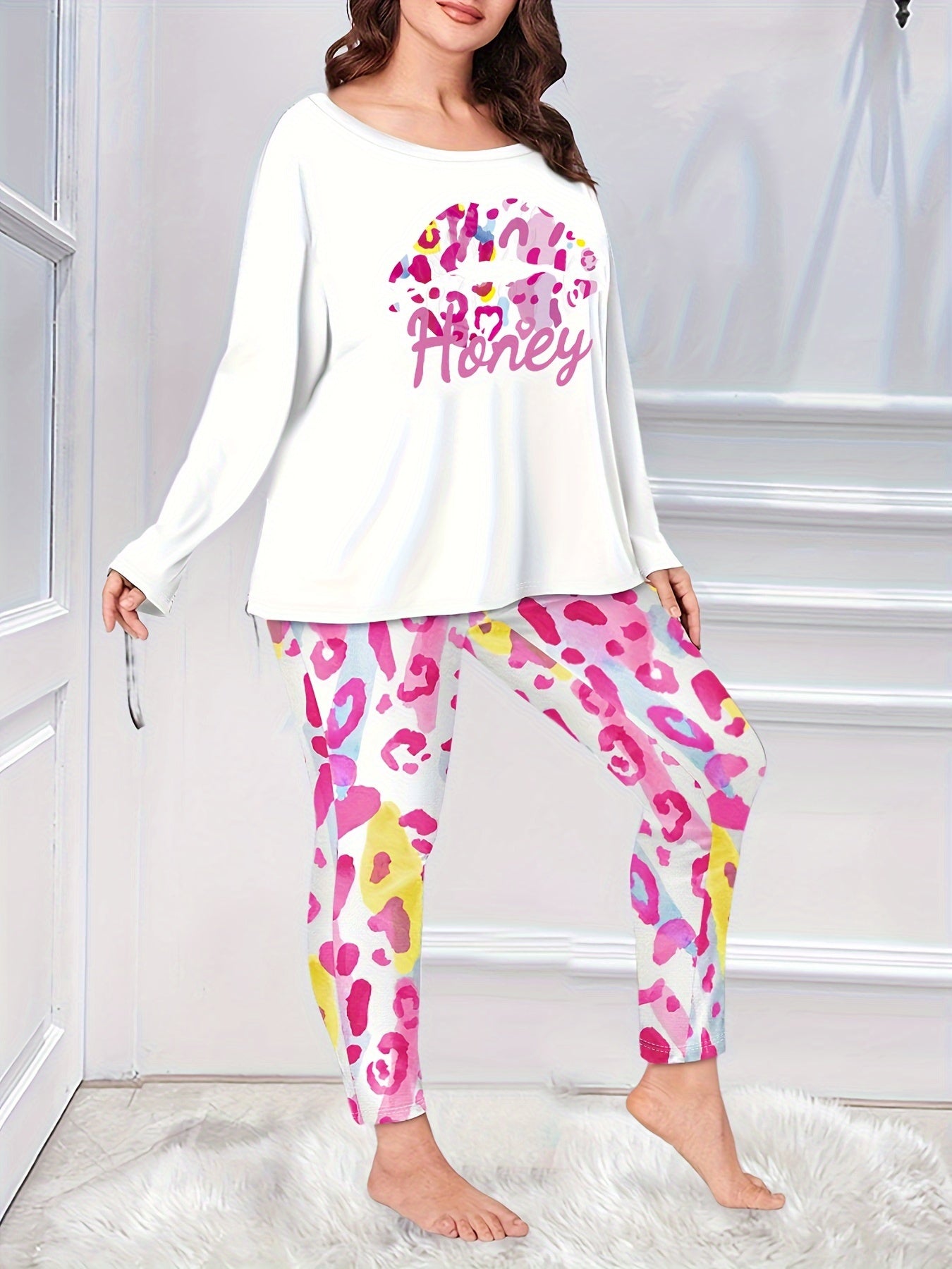 Women's Plus Leopard Kiss & Letter Print Pajamas Set