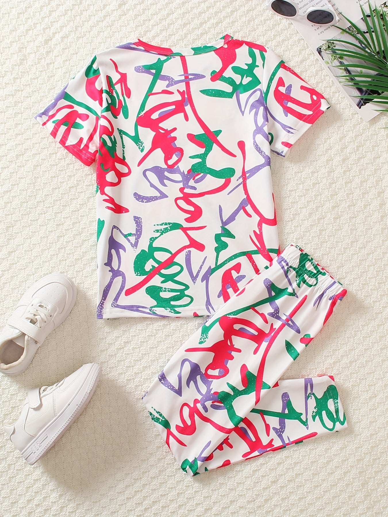 Girls Sports Suit Random Print Round Neck Short Sleeve Top And Pants Set