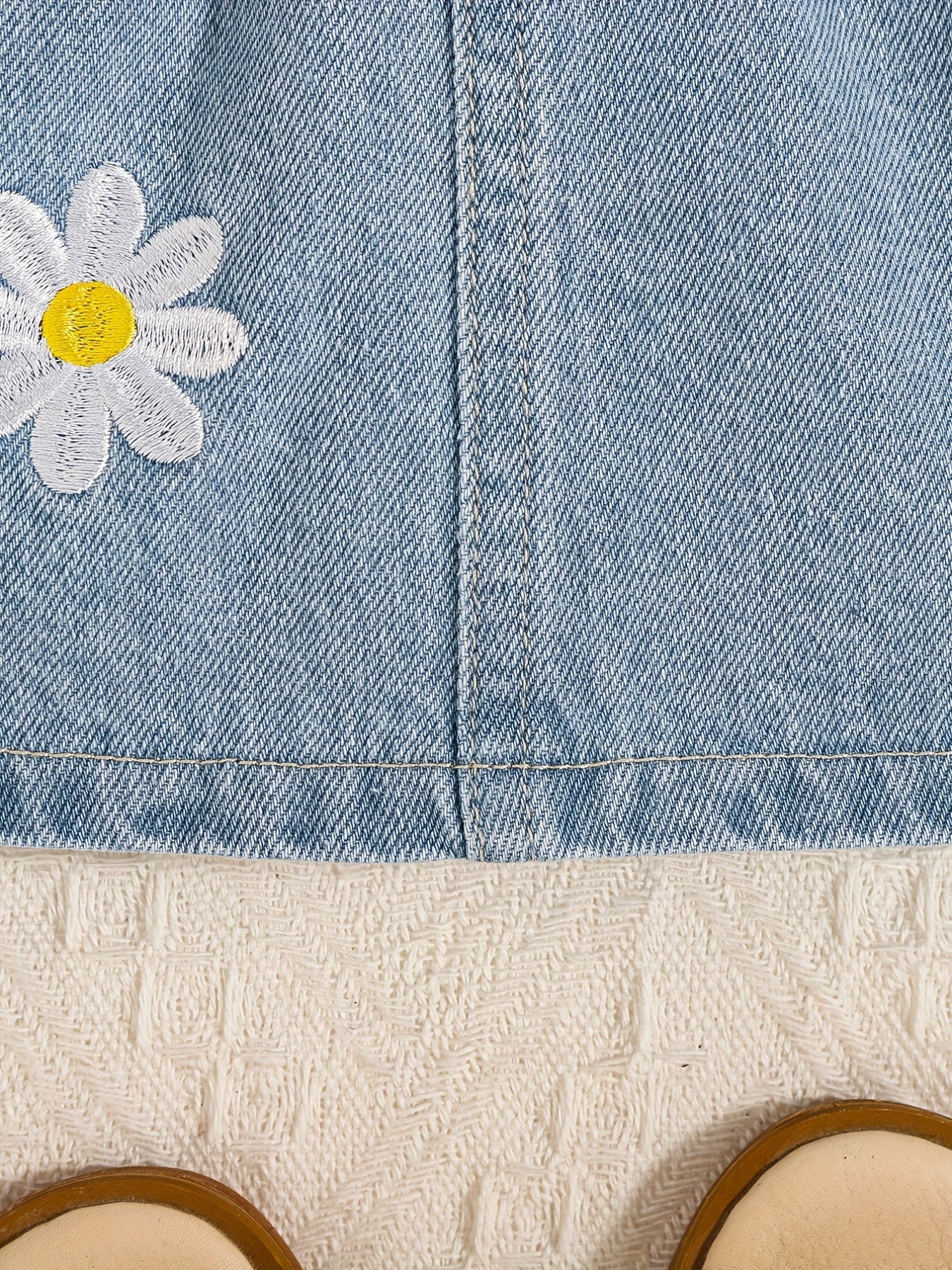 Girls Daisy Pattern Elastic Waist Denim Skirt