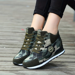 Women's Camo Print Lightweight Sneakers Hidden Heel Vintage Walking Shoes
