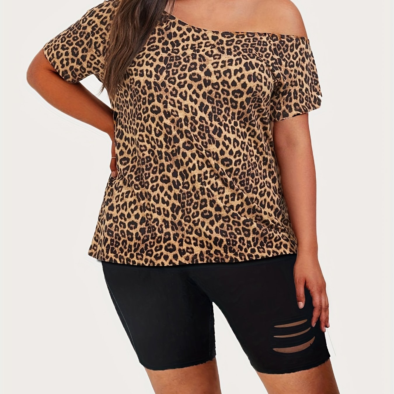 Plus Leopard Print Top & Ripped Shorts 2 Piece Set