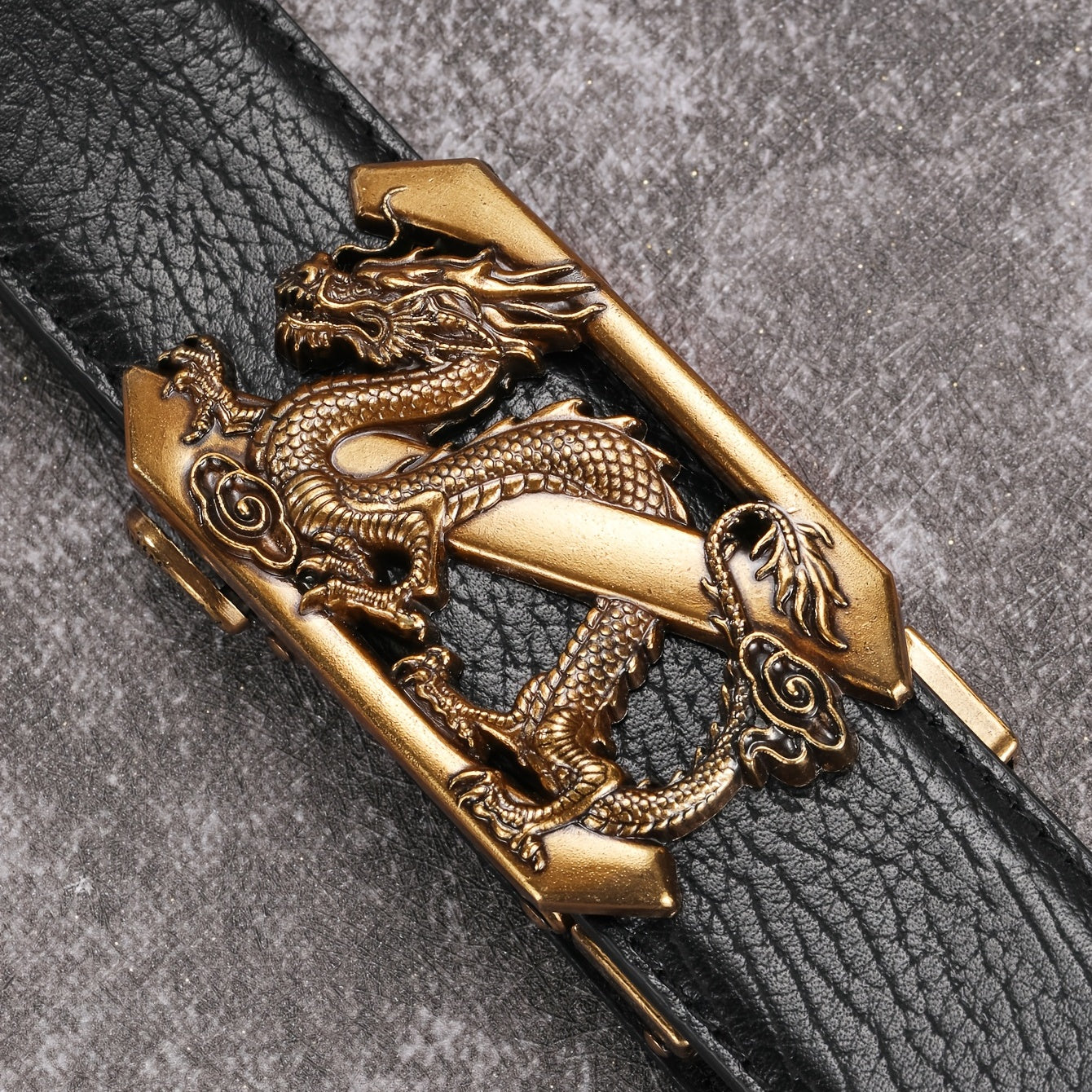 Vintage Men's Belt Golden Dragon Pattern Automatic Buckle