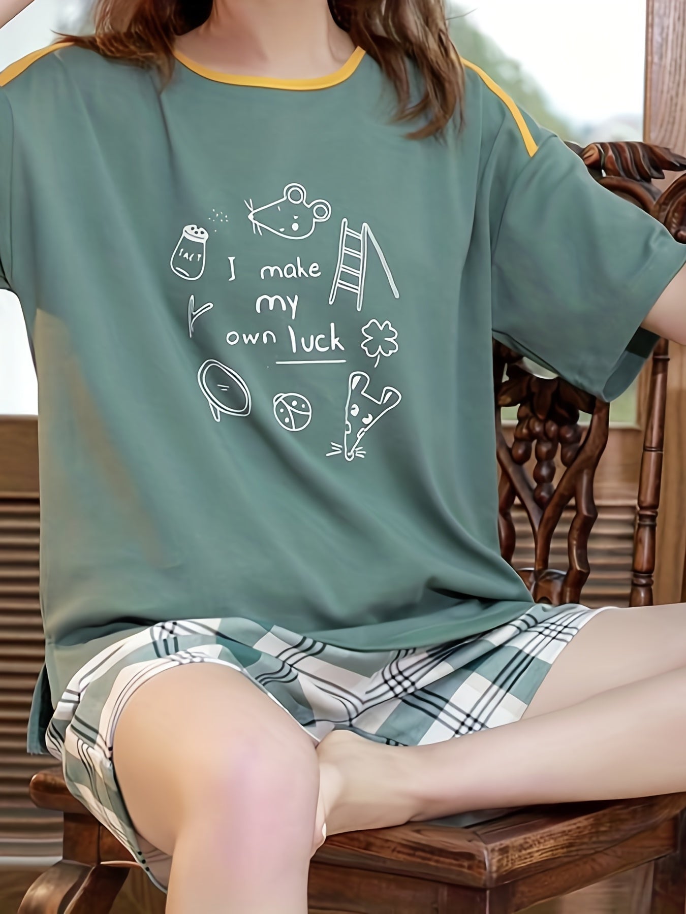Cartoon Print Lounge Set & Plaid Shorts Women's Loungewear