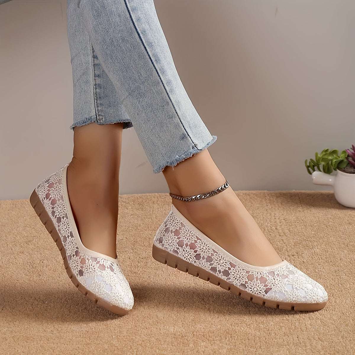Women's Lace Flat Shoes & Slip On Walking Flats