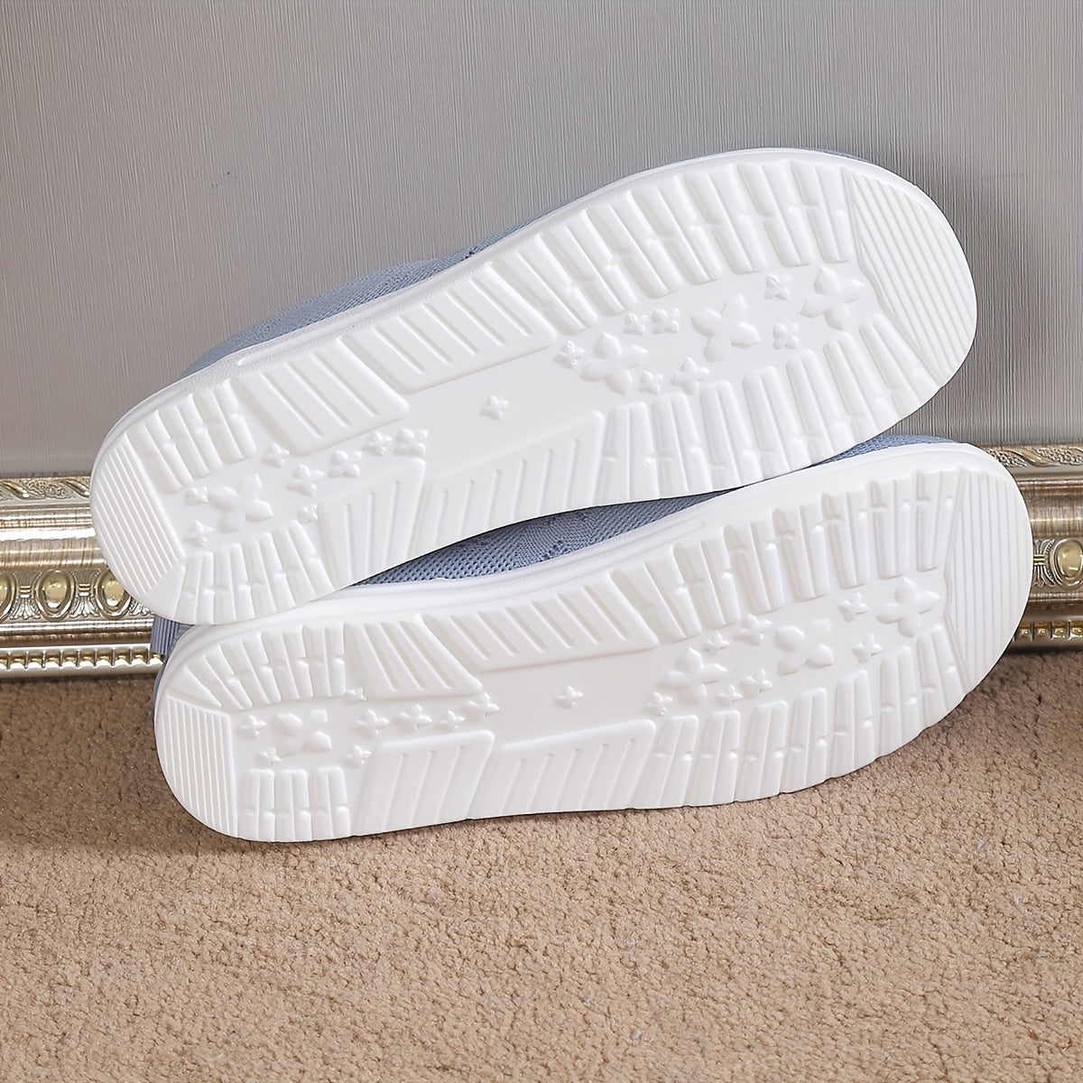 Women's Slip On Lightweight Flat Sneakers Low Round Toe Casual Shoes