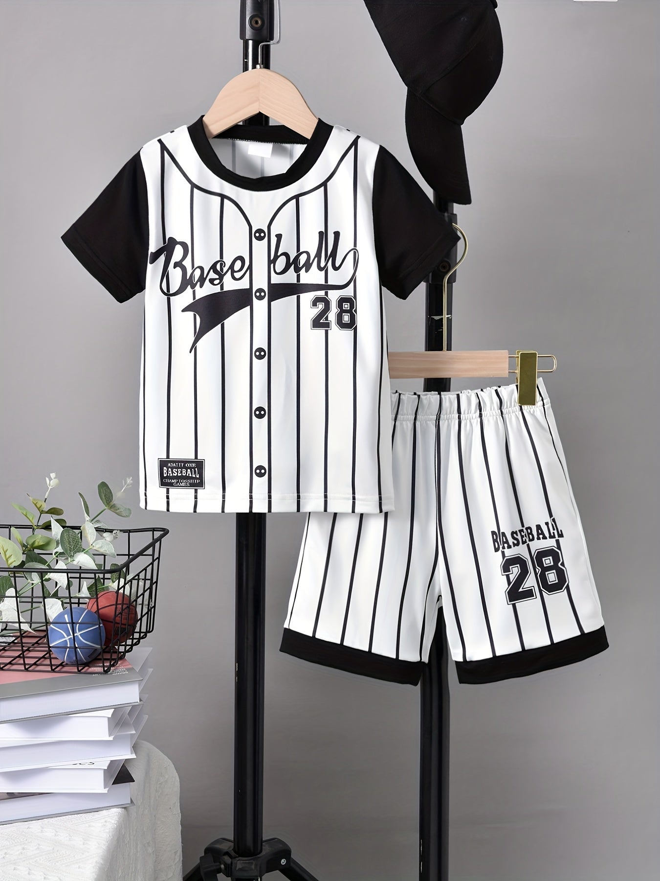 2pcs Boys Teen Casual Striped Baseball T shirt & Shorts Set