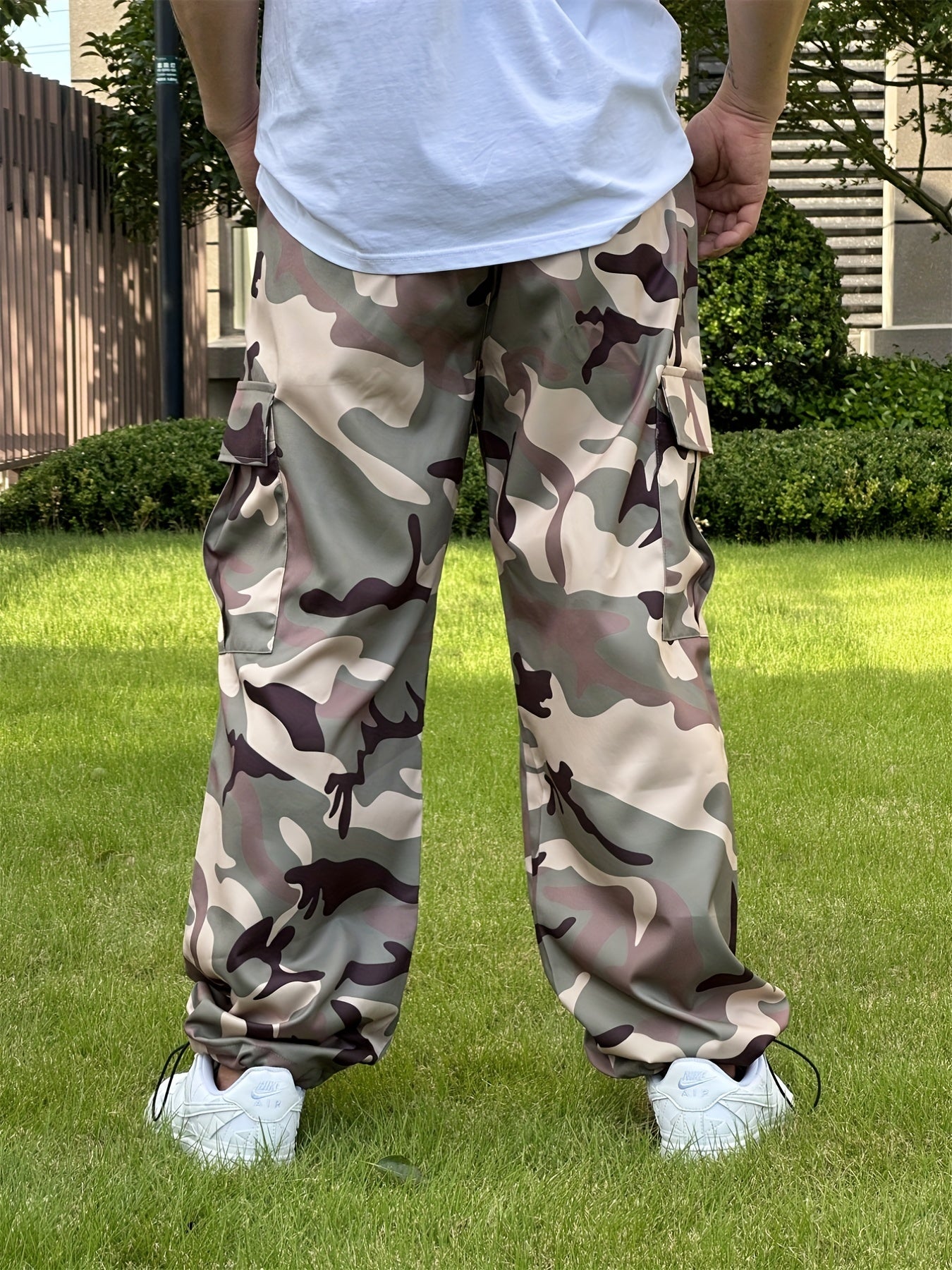 Men's Camo Cargo Pants Active Elastic Waist Drawstring Loose Pants