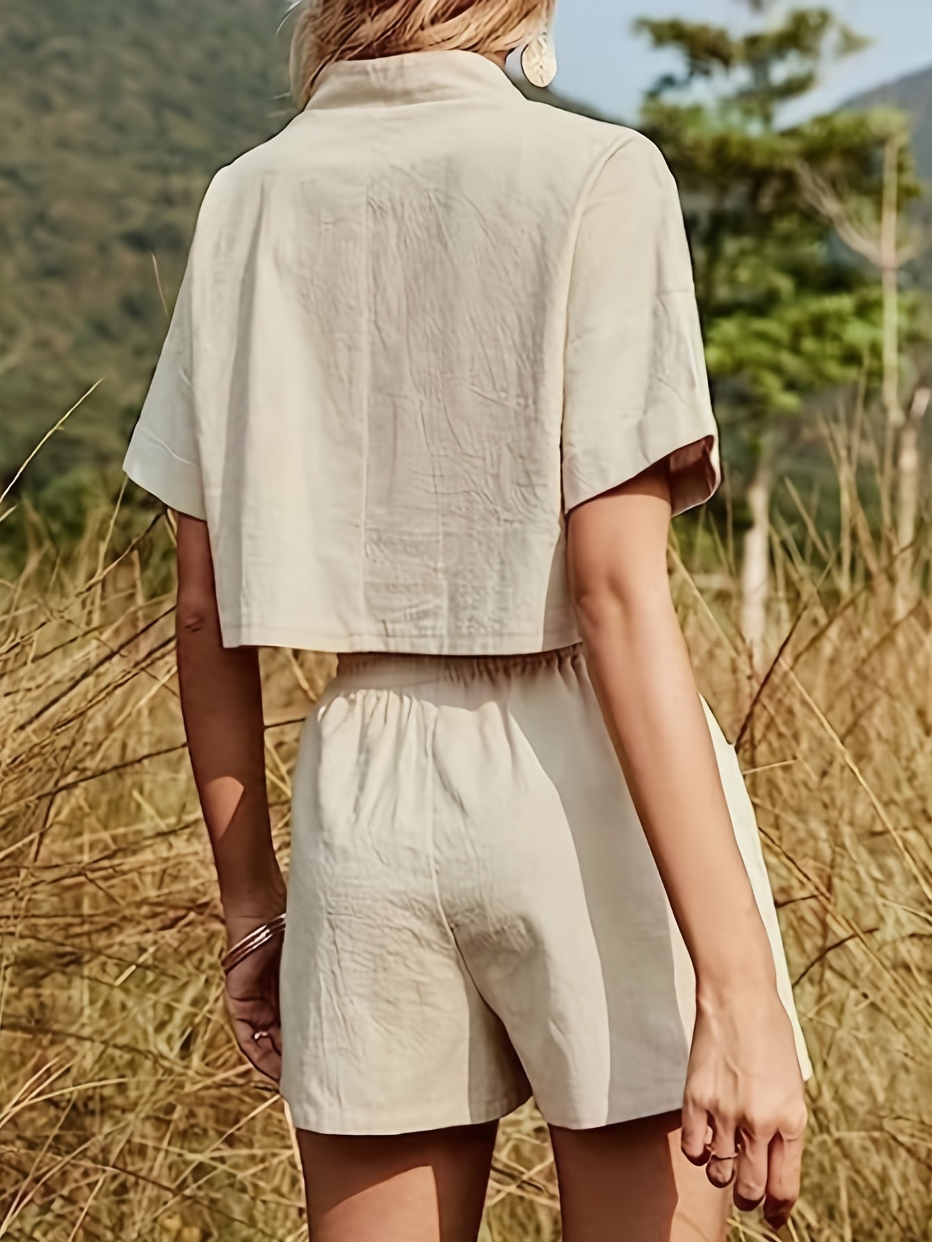 Casual Two Piece Set V Neck Crop Top & Shorts Outfit