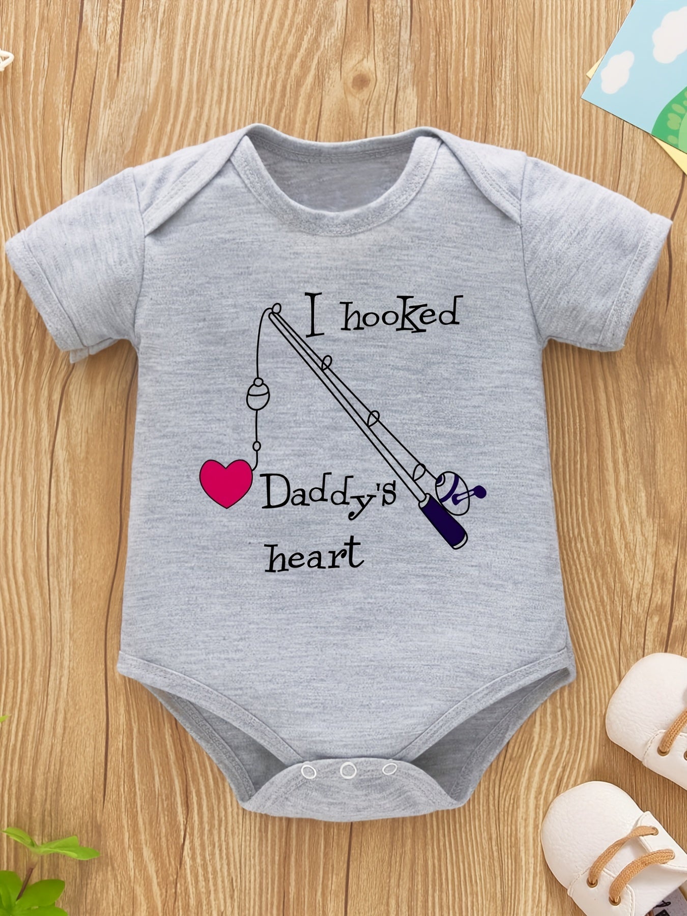Baby Girls & Boys I Hooked Daddy's Heart Short Sleeve Onesie
