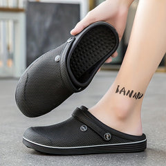 Men's Closed Toe Clogs Slip-on Sandals Soft Sole Walking Shoes