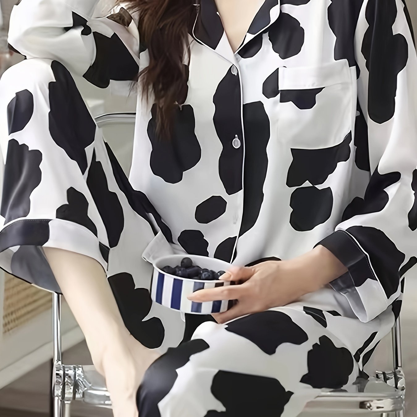 Cow Pattern Pajama Set Long Sleeve Top & Full Print Pants Women's Loungewear