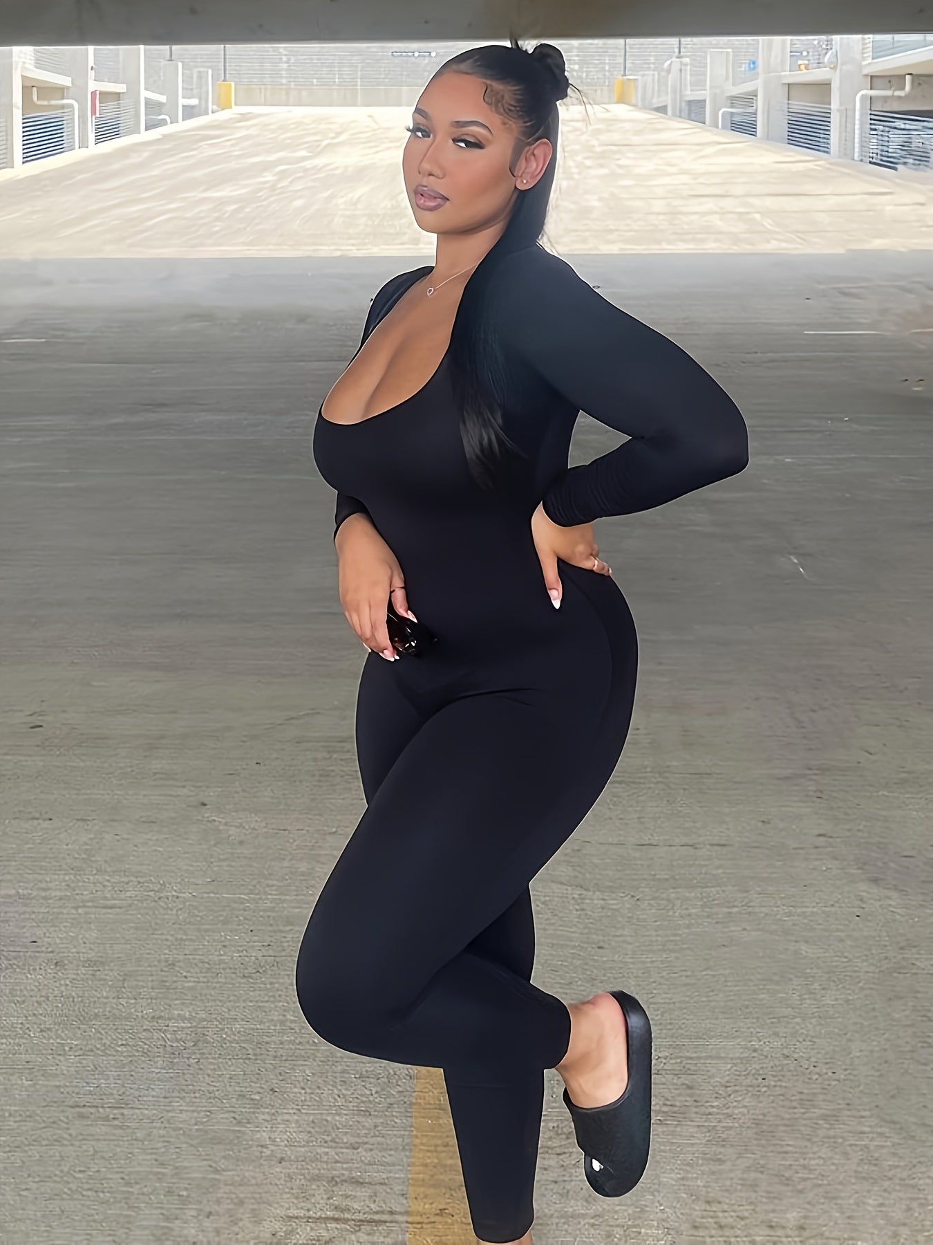 Solid Round Neck Yoga Jumpsuit Long Sleeve Sports Bodyduit