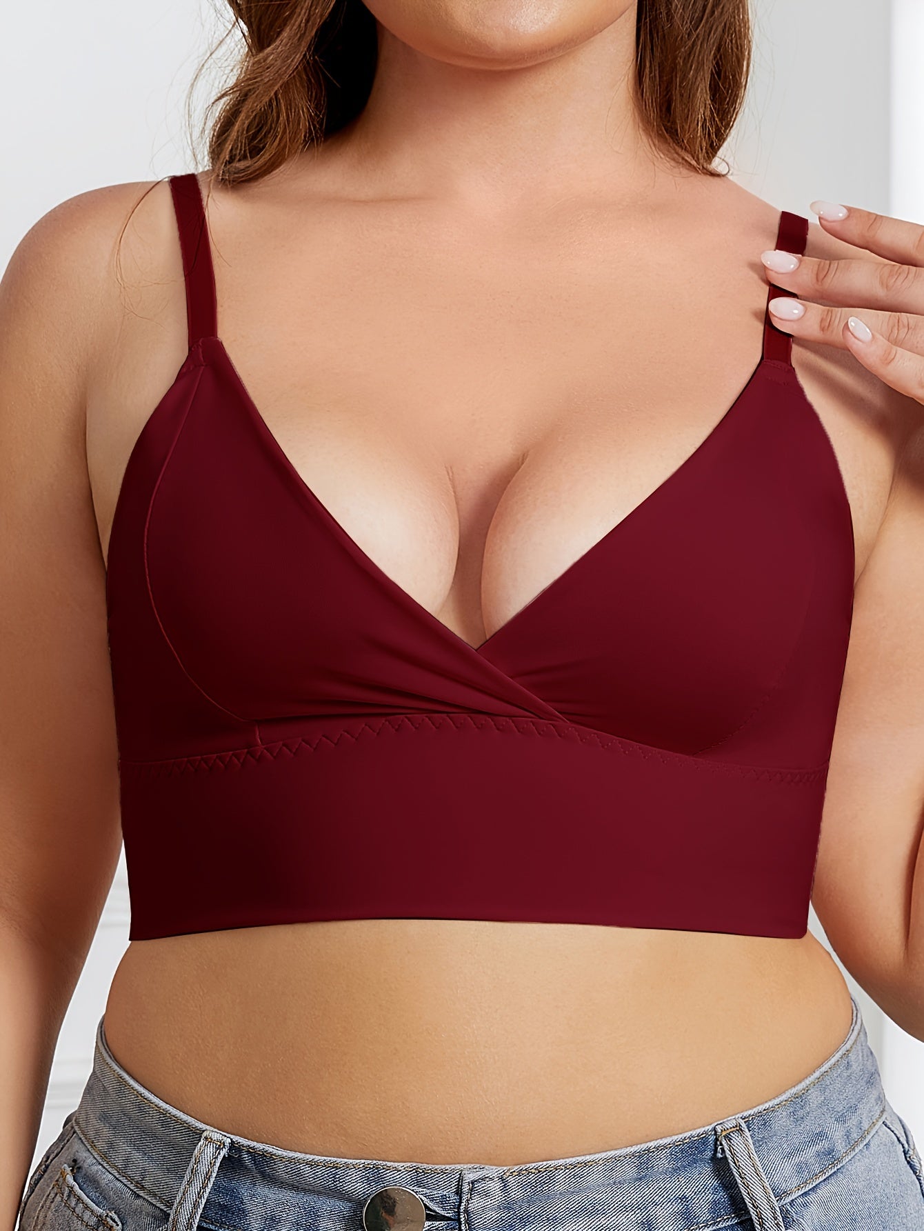 Women's Plus Size Deep V Neck Bralette with Padded Longline Design