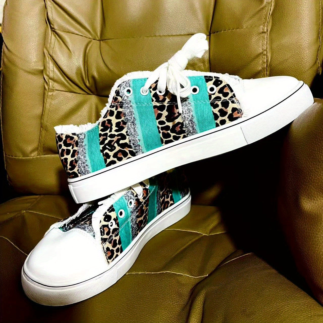 Women's Canvas Sneakers Colorblock Lace Up Low Top Shoes