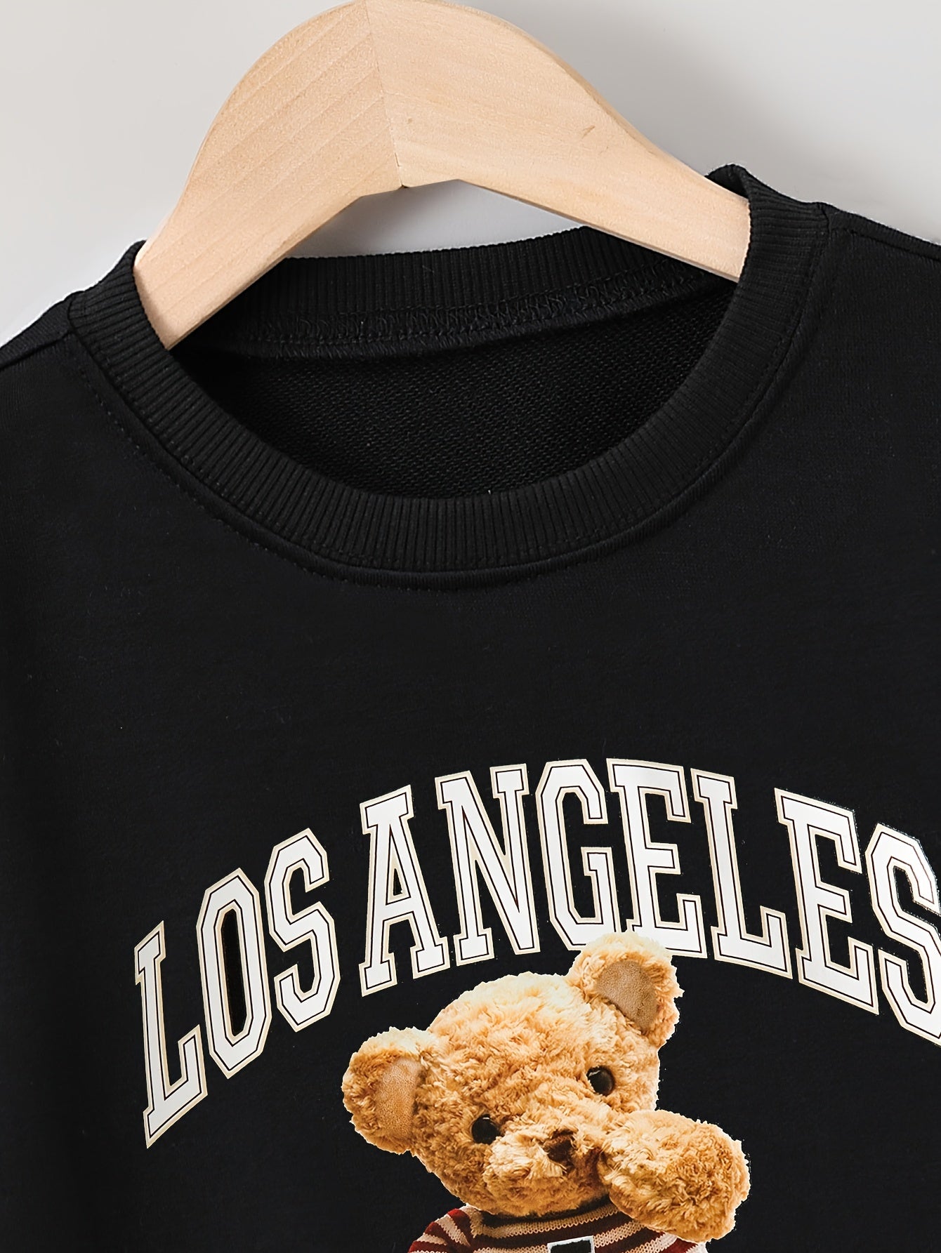 Sweater Bear Pattern Boy's 2pcs Sweatshirt & Sweatpants Set LOE ANGELES