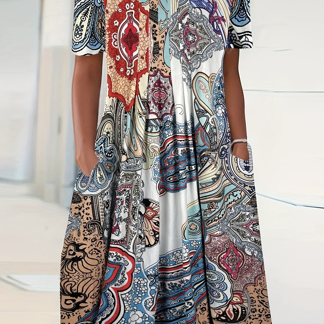 Floral Print Short Sleeve Round Neck Dress With Pockets