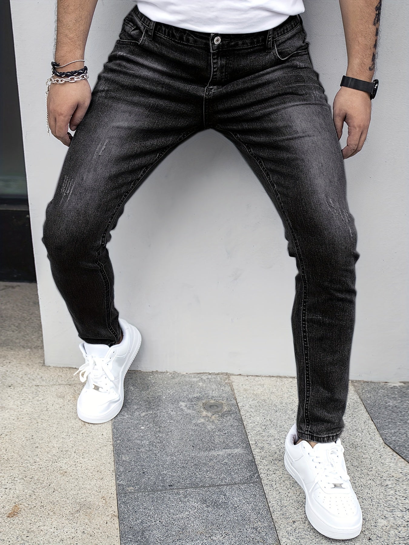 Men's Distressed Slim Fit Jeans
